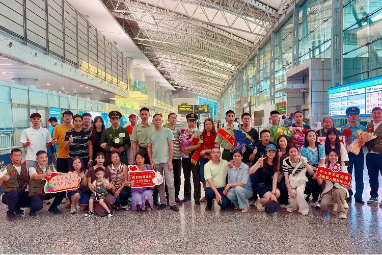 中山多鎮(zhèn)街備好暖心大禮包，送給最可愛的人